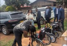 Minnie Baloyi Praises Greatman’s Wheelchair Charity Minnie Baloyi Praises Greatman’s Wheelchair Charity