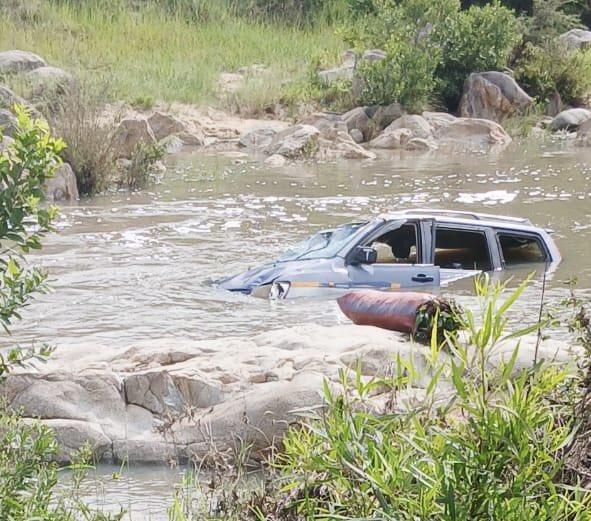 Nine People Drown After Passenger Drives Vehicle Onto Flooded Bridge In Filabusi Nine People Drown After Passenger Drives Vehicle Onto Flooded Bridge In Filabusi