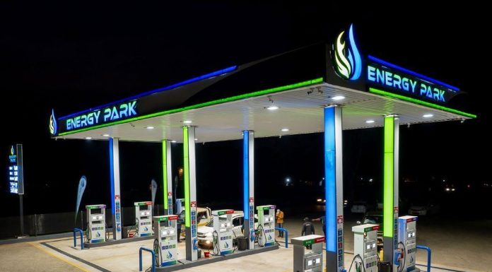 Two Armed Robbers Get Away With US$12,000 From Macheke Service Station Two Armed Robbers Get Away With US$12,000 From Macheke Service Station