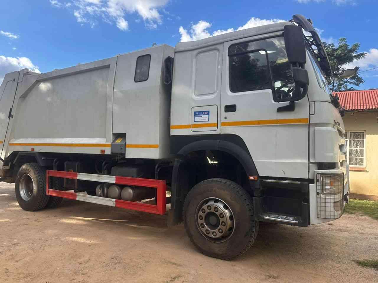 Karoi council boosts waste management with new refuse truck Karoi council boosts waste management with new refuse truck