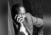 Corporate politics and structural noise Corporate politics and structural noise