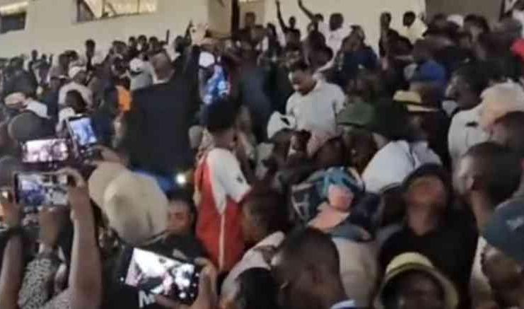 Rowdy Zanu PF Youths Disrupt Harare Hearing Rowdy Zanu PF Youths Disrupt Harare Hearing