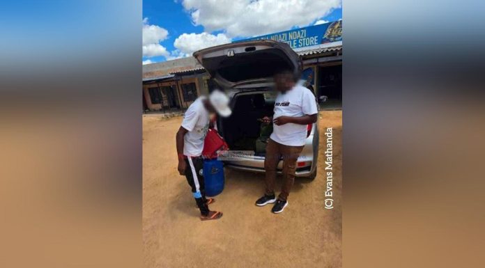 Desperate motorists turn to Botswana for cheaper fuel Desperate motorists turn to Botswana for cheaper fuel