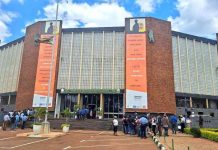 Woman in court for allegedly duping friend of US$13 500 Woman in court for allegedly duping friend of US$13 500