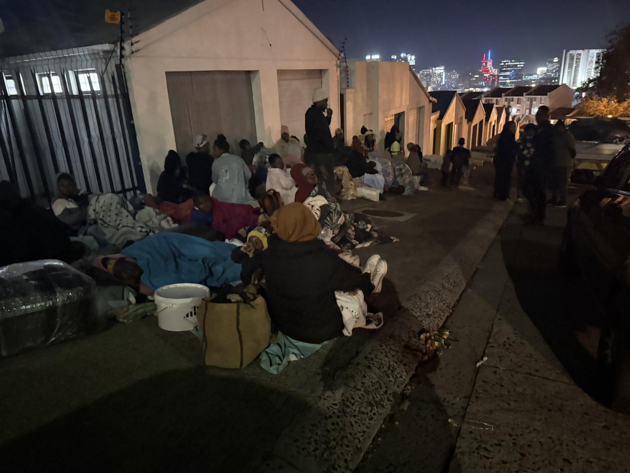 Hundreds Of Zimbabweans To Return Home After Days Camped Outside Consulate In SA Hundreds Of Zimbabweans To Return Home After Days Camped Outside Consulate In SA